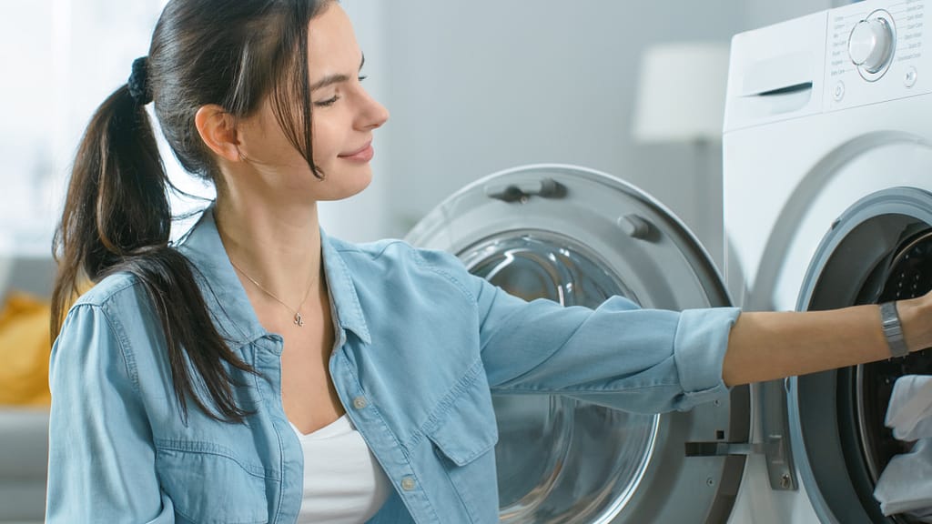 LG Washer LE Code: Causes & 6 Ways To Fix It Now