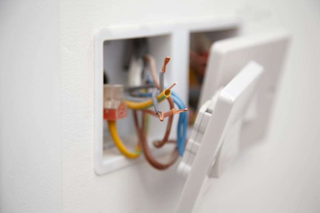 Loud Popping Sound in House Electrical: 4 Ways To Easily Fix It