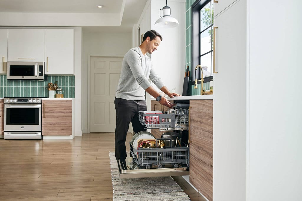 KitchenAid Dishwasher Won’t Start: 8 Easy Ways To Fix It Now