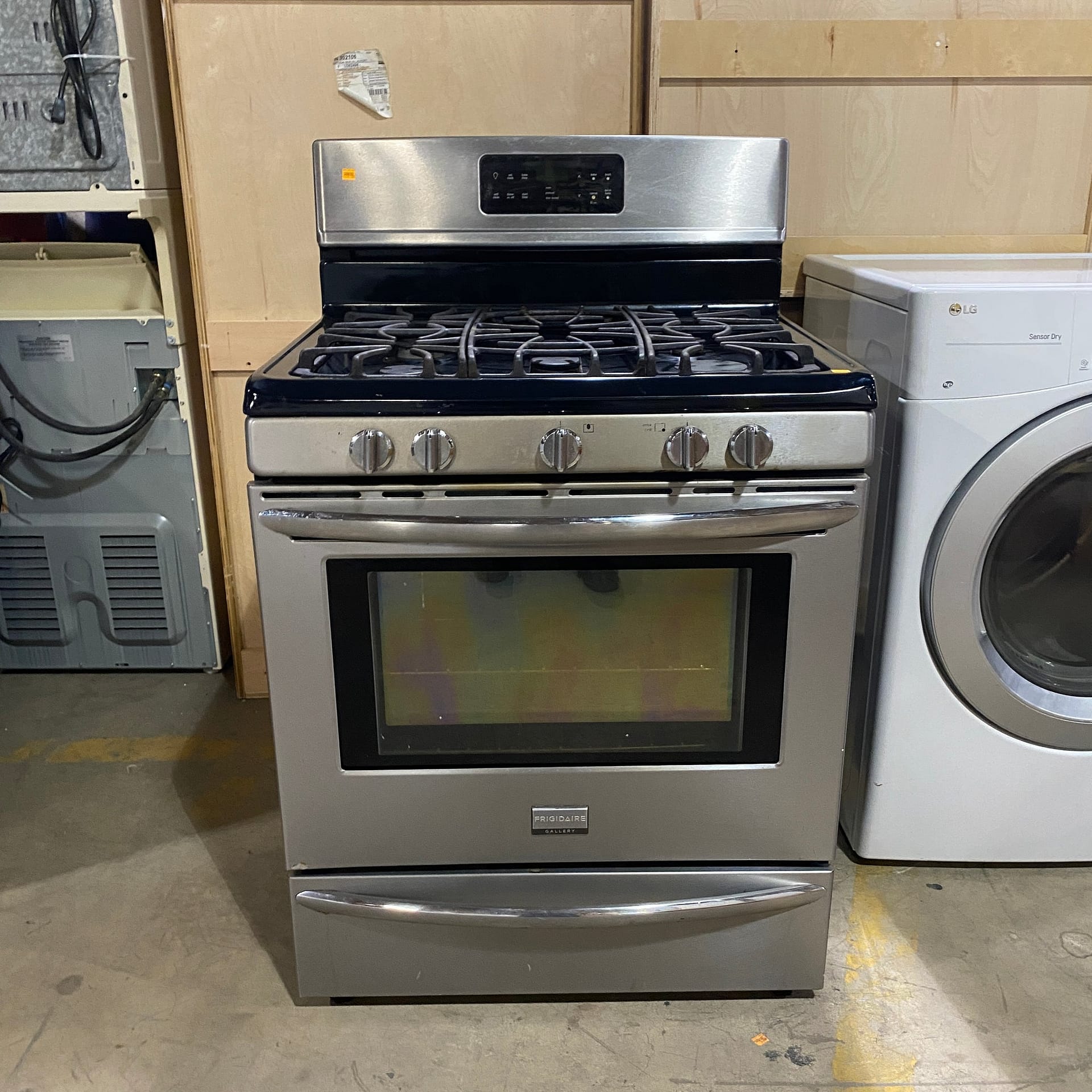 Frigidaire Stove Troubleshooting: Step-By-Step Guide