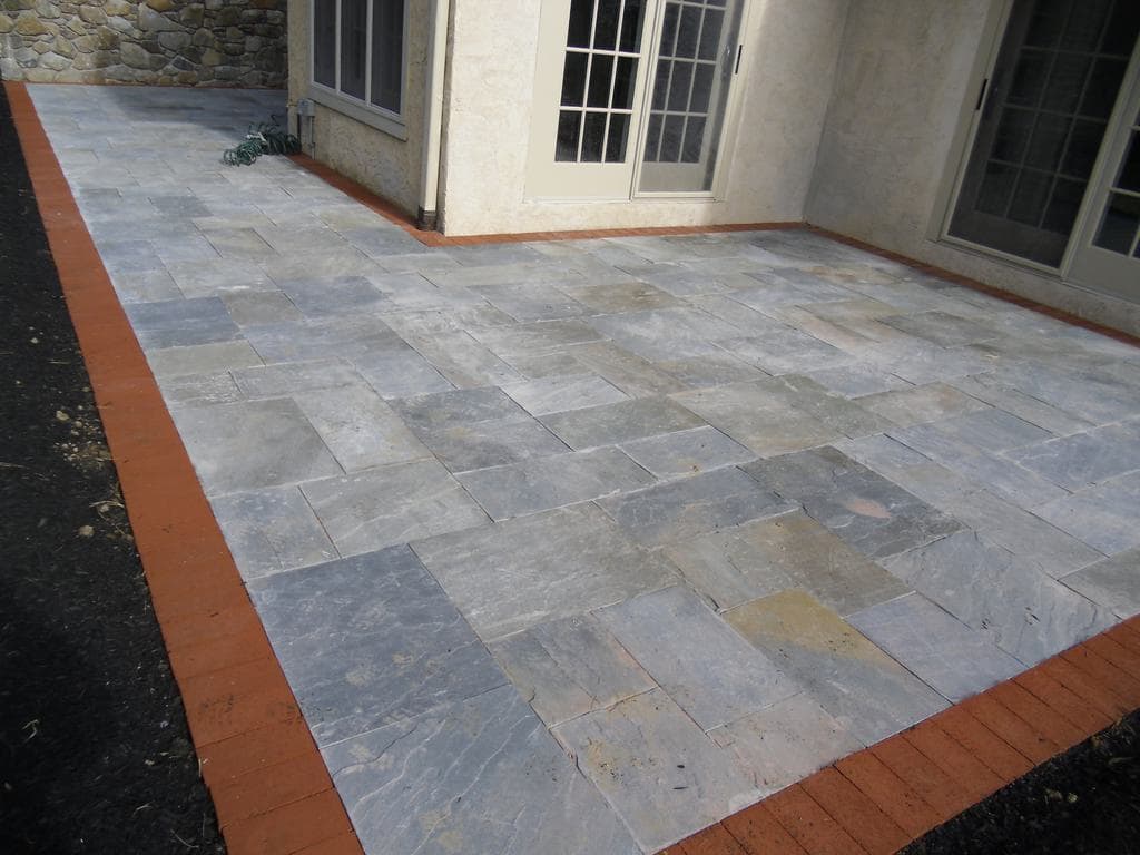 Slate vs Bluestone: 6 Main Differences You Need to Know