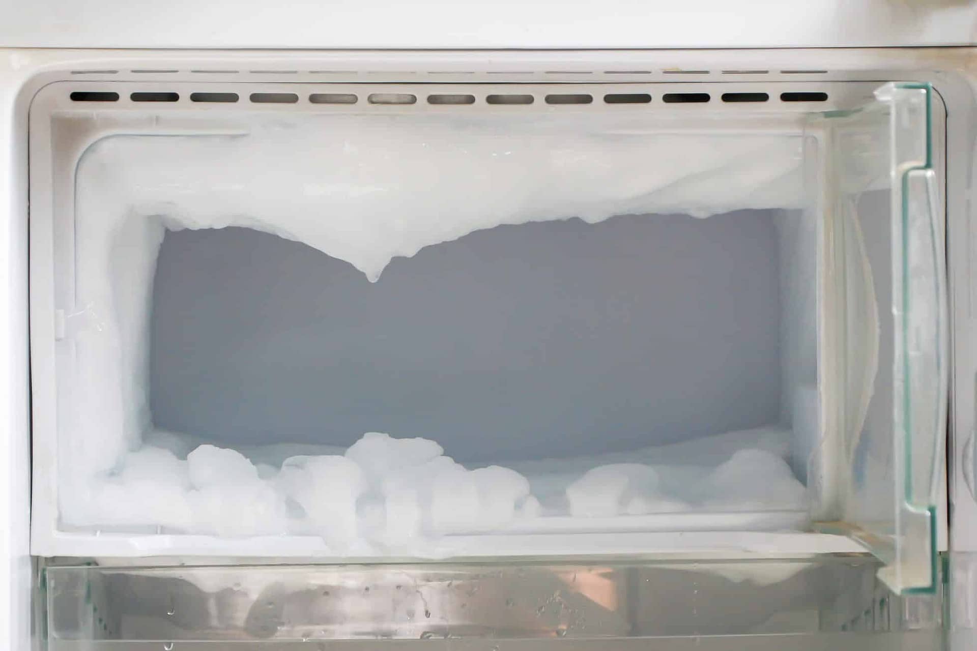 How To Prevent Ice Buildup In Freezer: Step-By-Step Guide