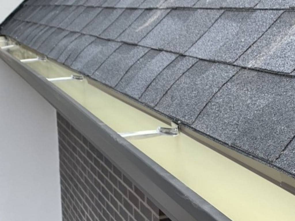 Gutter Apron Vs Drip Edge: 5 Differences You Need to Know